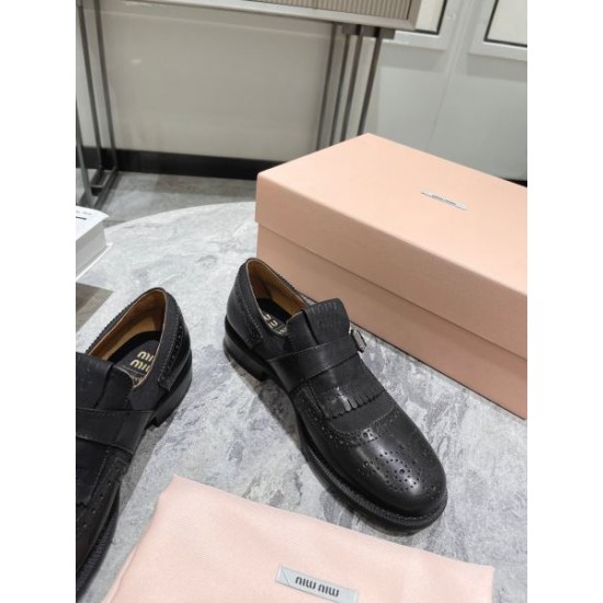 MIU MIU ミュウミュウ 2024FW レディース用 カジュアルシューズ 愛用ブランド MIU MIU ミュウミュウ 2024FW レディース用 カジュアルシューズ 愛用ブランド