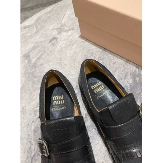 MIU MIU ミュウミュウ 2024FW レディース用 カジュアルシューズ 愛用ブランド MIU MIU ミュウミュウ 2024FW レディース用 カジュアルシューズ 愛用ブランド