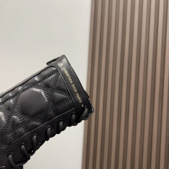 DIOR ディオール 2024FW レディース用 ブーツ 今年のトレンドを先取り