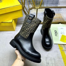 FENDI フェンデイ 2024FW レディース用 ブーツ 最後の秋冬コレクション