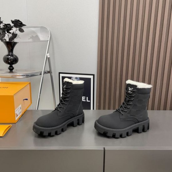 LOUIS VUITTON ルイヴィトン 2024FW レディース用 ブーツ 大好評アイテム LOUIS VUITTON ルイヴィトン 2024FW レディース用 ブーツ 大好評アイテム