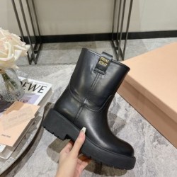 MIU MIU ミュウミュウ 2024FW レディース用 ブーツ 日本限定モデル