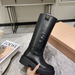MIU MIU ミュウミュウ 2024FW レディース用 ブーツ 秋冬期間大活躍