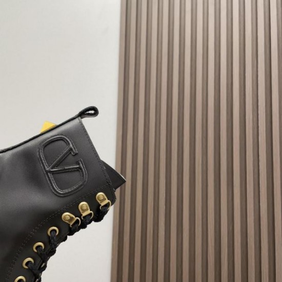 VALENTINO ヴァレンティノ 2024FW レディース用 ブーツ 品質保証最新作