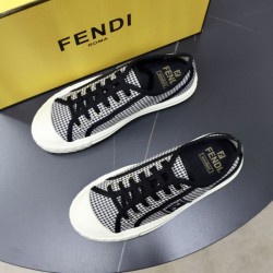 2024FW メンズ用 カジュアルシューズ FENDI フェンデイ シーン問わずに使える