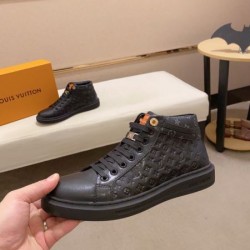 2024FW メンズ用 カジュアルシューズ LOUIS VUITTON ルイヴィトン 着心地が魅力
