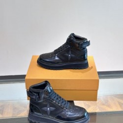2024FW メンズ用 カジュアルシューズ LOUIS VUITTON ルイヴィトン 視線を集めて