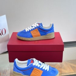 2024FW メンズ用 カジュアルシューズ VALENTINO ヴァレンティノ 雑誌掲載