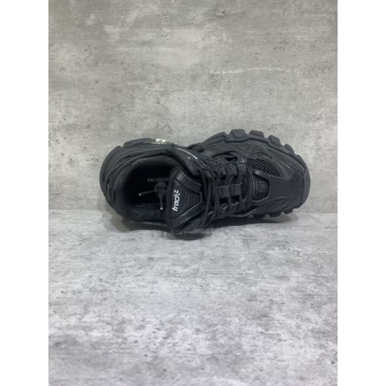 2024FW メンズ用 スニーカー BALENCIAGA バレンシアガ 秋冬期間大活躍 2024FW メンズ用 スニーカー BALENCIAGA バレンシアガ 秋冬期間大活躍