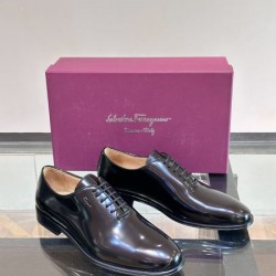 2024FW メンズ用 ビジネスシューズ FERRAGAMO サルヴァトーレ フェラガモ 今すぐ欲しい