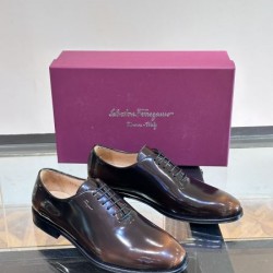 2024FW メンズ用 ビジネスシューズ FERRAGAMO サルヴァトーレ フェラガモ 今すぐ欲しい
