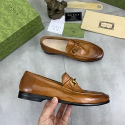 2024FW メンズ用 ビジネスシューズ GUCCI グッチ 視線を集める今冬新作
