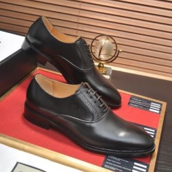 2024FW メンズ用 ビジネスシューズ GUCCI グッチ 注目が集まる冬季新作