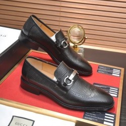 2024FW メンズ用 ビジネスシューズ GUCCI グッチ 贈るべきのプレゼント