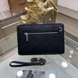 2024FW クラッチバッグ BURBERRY バーバリー 秋冬は継続系のトレンド 