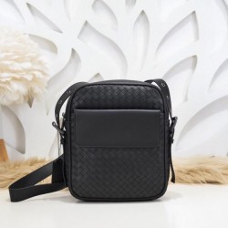 2024FW ショルダーバッグ BOTTEGA VENETA ボッテガヴェネタ 発売極限状態！