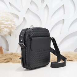 2024FW ショルダーバッグ BOTTEGA VENETA ボッテガヴェネタ 発売極限状態！