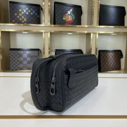 2024FW クラッチバッグ BOTTEGA VENETA ボッテガヴェネタ セレブも愛用