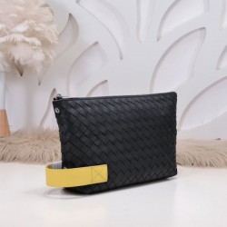 2024FW クラッチバッグ BOTTEGA VENETA ボッテガヴェネタ ホリデー限定