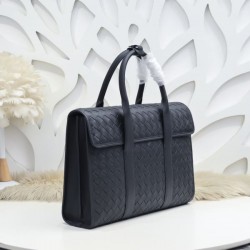 2024FW ブリーフケース BOTTEGA VENETA ボッテガヴェネタ 今年大人気