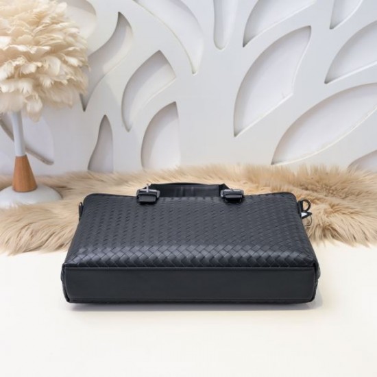 2024FW ブリーフケース BOTTEGA VENETA ボッテガヴェネタ 入手超困難 2024FW ブリーフケース BOTTEGA VENETA ボッテガヴェネタ 入手超困難