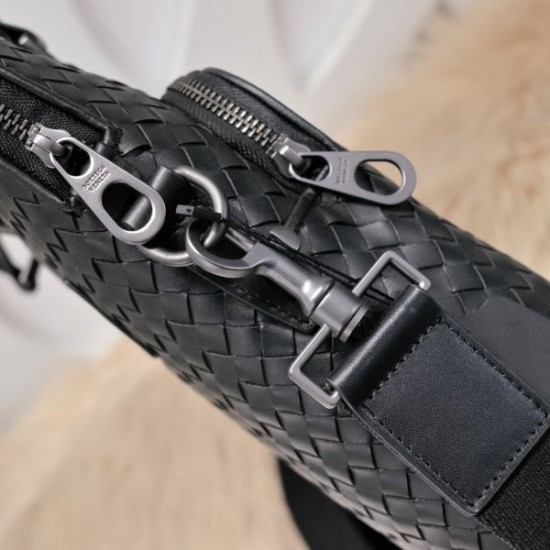 2024FW ブリーフケース BOTTEGA VENETA ボッテガヴェネタ 待望の商品 2024FW ブリーフケース BOTTEGA VENETA ボッテガヴェネタ 待望の商品