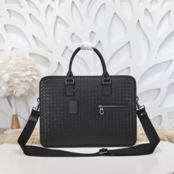 2024FW ブリーフケース BOTTEGA VENETA ボッテガヴェネタ 芸能人愛用