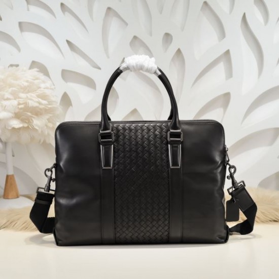 2024FW ブリーフケース BOTTEGA VENETA ボッテガヴェネタ 旬デザイン 2024FW ブリーフケース BOTTEGA VENETA ボッテガヴェネタ 旬デザイン