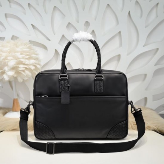 2024FW ブリーフケース BOTTEGA VENETA ボッテガヴェネタ 今期大歓迎 2024FW ブリーフケース BOTTEGA VENETA ボッテガヴェネタ 今期大歓迎