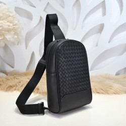 2024FW チェストバッグ BOTTEGA VENETA ボッテガヴェネタ 人気話題