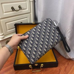 2024FW クラッチバッグ DIOR ディオール 秋冬新作完売雑誌掲載