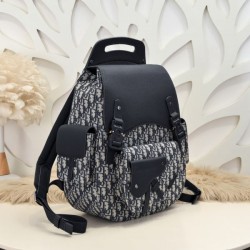 2024FW バックパック DIOR ディオール 今っぽいスタイルに決まる