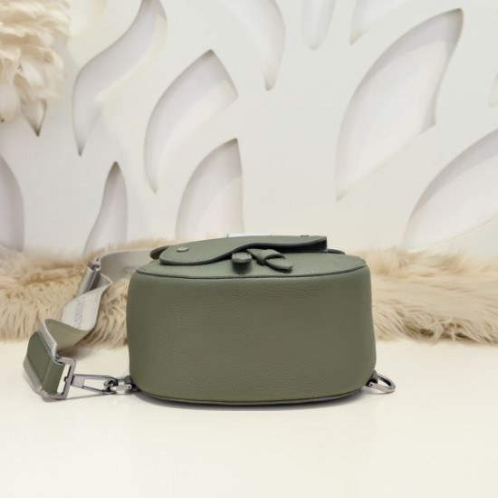 2024FW チェストバッグ DIOR ディオール 季節の変わり目に活躍する 2024FW チェストバッグ DIOR ディオール 季節の変わり目に活躍する