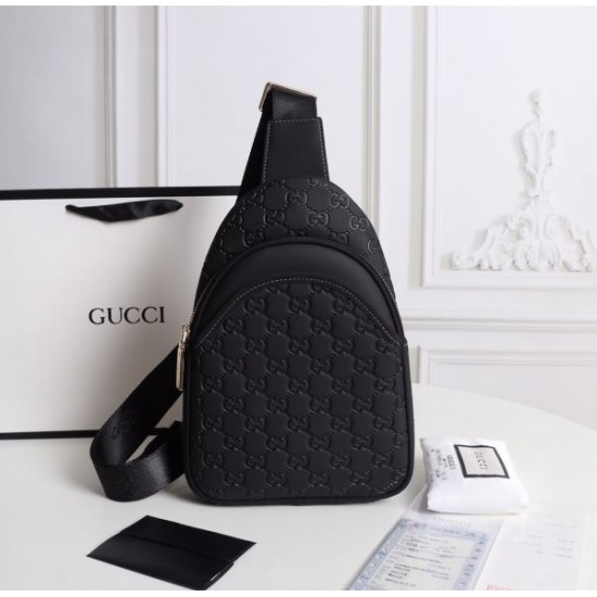 2024FW チェストバッグ GUCCI グッチ 雑誌掲載も多数注目の新作 2024FW チェストバッグ GUCCI グッチ 雑誌掲載も多数注目の新作