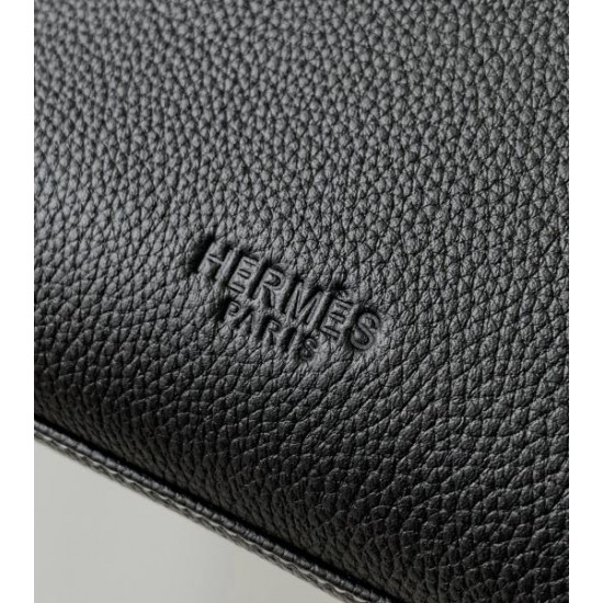 2024FW ショルダーバッグ HERMES エルメス 高感度なセレブたち愛用 2024FW ショルダーバッグ HERMES エルメス 高感度なセレブたち愛用