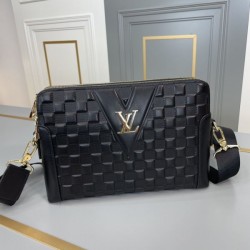 2024FW ショルダーバッグ LOUIS VUITTON ルイヴィトン オンライン限定