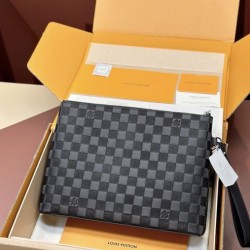 2024FW クラッチバッグ LOUIS VUITTON ルイヴィトン 日本限定モデル