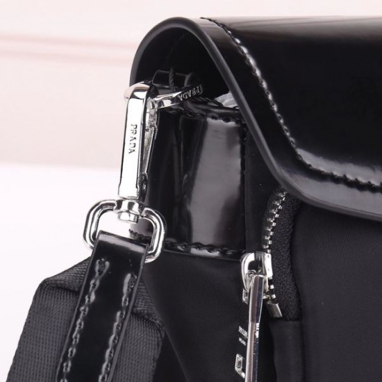 2024FW ショルダーバッグ PRADA プラダ 秋冬大活躍人気アイテム 2024FW ショルダーバッグ PRADA プラダ 秋冬大活躍人気アイテム