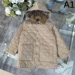 2024FW 綿入れ BURBERRY バーバリー 主張性が優れた新作
