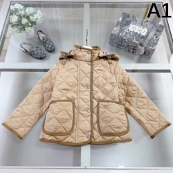 2024FW 綿入れ BURBERRY バーバリー トレンドの最先端に