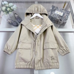 2024FW コート BURBERRY バーバリー すっきりしたシルエット