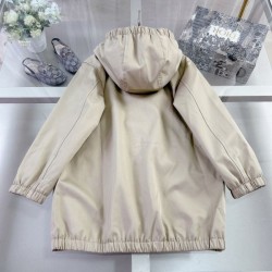 2024FW コート BURBERRY バーバリー すっきりしたシルエット