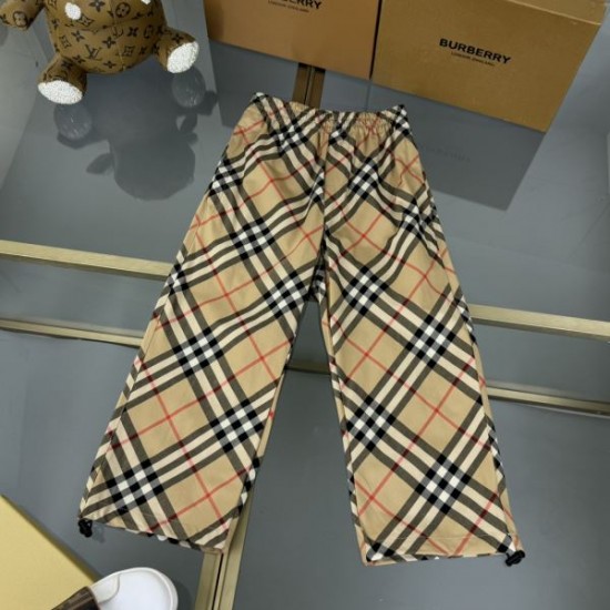 2024FW カジュアルパンツ BURBERRY バーバリー 希少!取り扱い店舗限定 2024FW カジュアルパンツ BURBERRY バーバリー 希少!取り扱い店舗限定