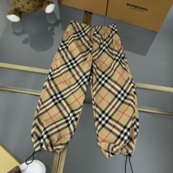 2024FW カジュアルパンツ BURBERRY バーバリー 希少！取り扱い店舗限定