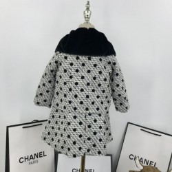 2024FW 上下セット CHANEL シャネル 人気もまだまだ継続しています