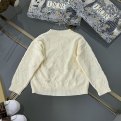 2024FW コート DIOR ディオール 最新のトレンドを感じされる