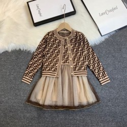 2024FW 上下セット FENDI フェンデイ 秋冬トップス最新情報をチェック