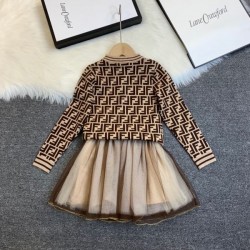2024FW 上下セット FENDI フェンデイ 秋冬トップス最新情報をチェック