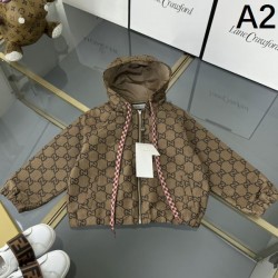 2024FW コート GUCCI グッチ 素材感を引き出せるアイテム 
