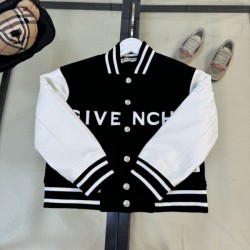 2024FW コート GIVENCHY ジバンシィ 引き続き注目のスタイル